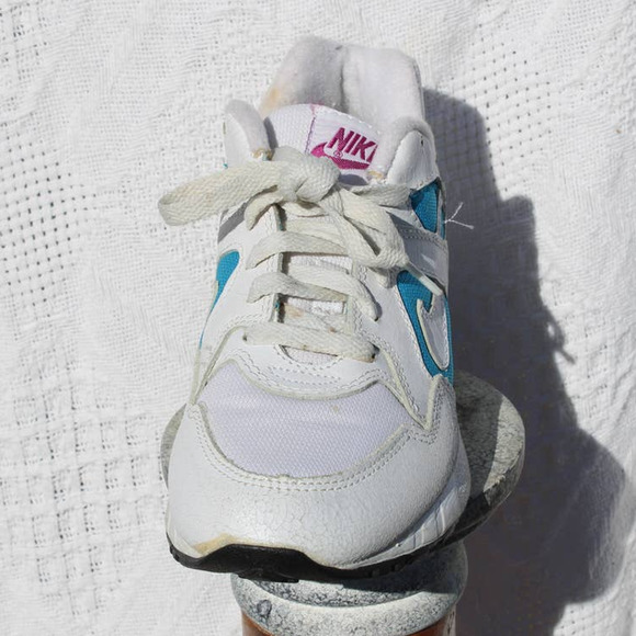 Vintage 1995 Nike Regrind Running shoe teal pink Size 8w - Picture 7 of 12